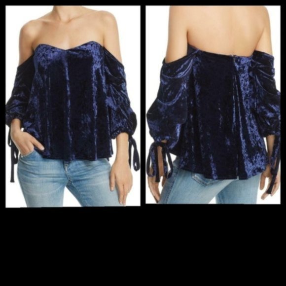 DO+BE Tops - Do+Be Off Shoulder Blue Velvet Blouse Med NWT